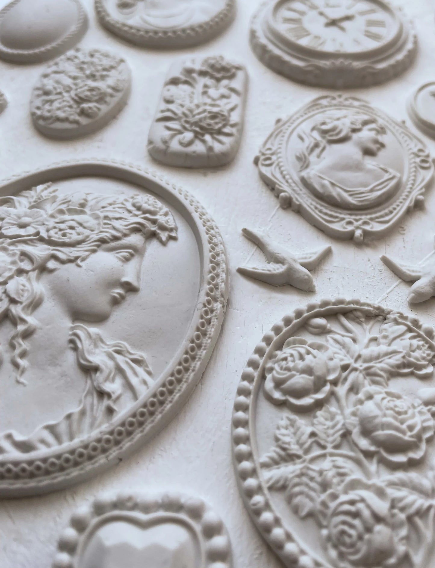 Cameos IOD Mould